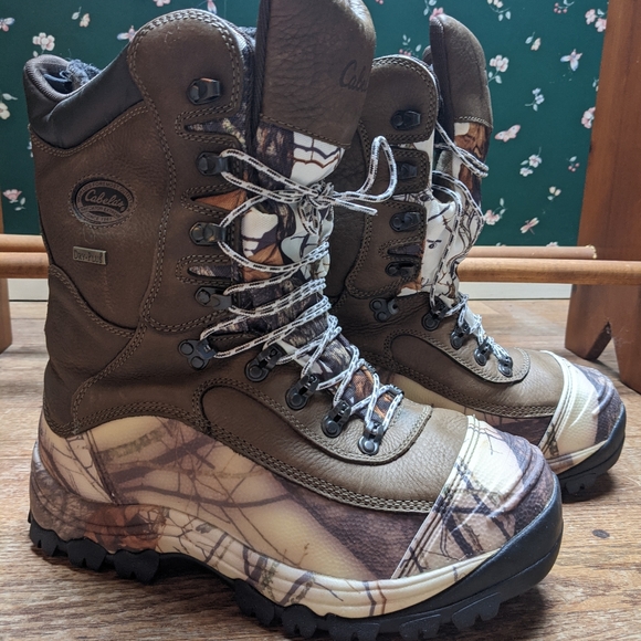 Cabela's Pac Boots - Picture 2 of 9